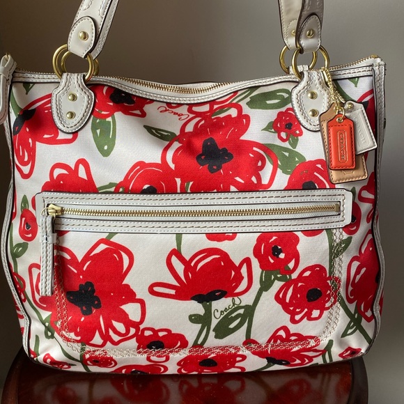 Limited edition Coach poppy bag! - Picture 2 of 2